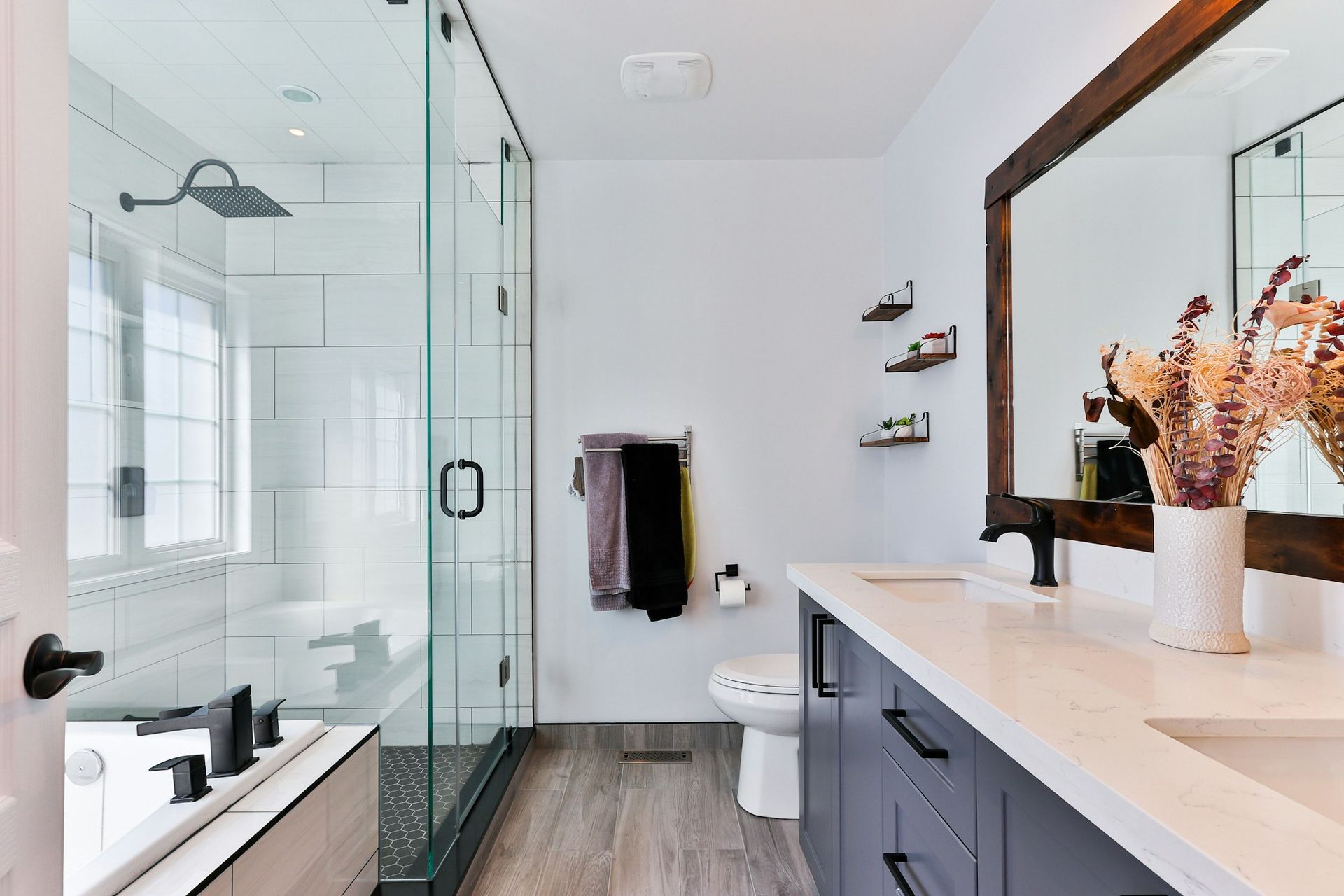 Modern kitchen and bathroom remodeling in Minneapolis